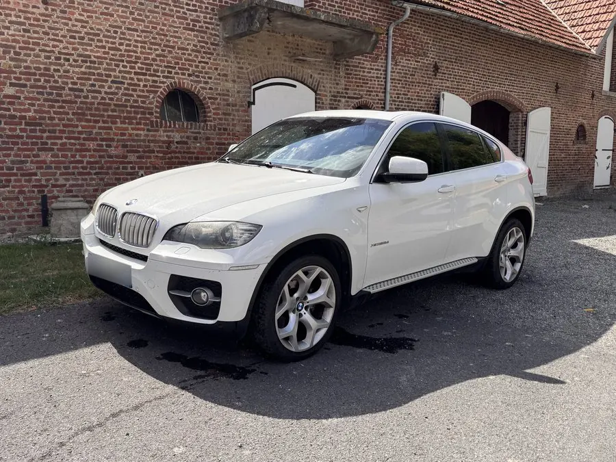 BMW X6, vue avant, vitres teintées par DarkTeinte